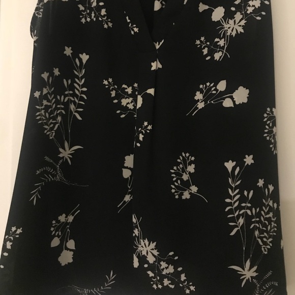 Lush work floral top - Picture 2 of 2